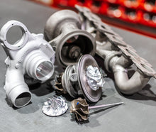 Carica l'immagine nel visualizzatore di Gallery, Hybrid Turbocharger 600RS for BMW B58 M240i / M140i / 340i / 440i / 540i / 740i - RTMG Performance