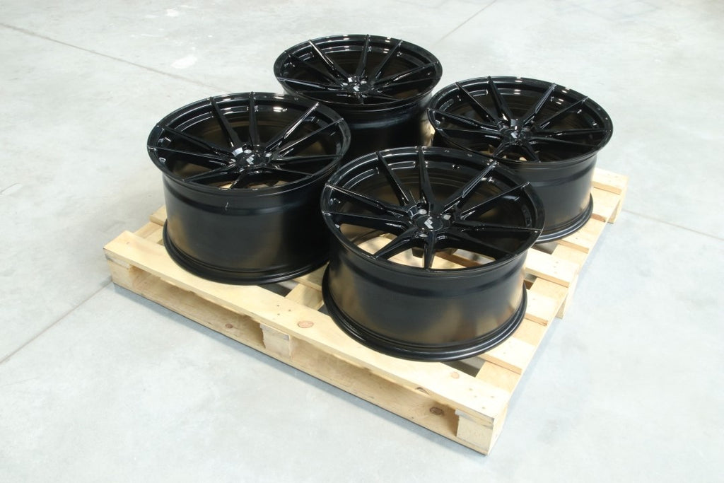 Set of JR21 20x10 ET20 + 20x11 ET25 5x114,3 Gloss Black