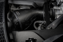 Carica l&#39;immagine nel visualizzatore di Gallery, Eventuri Carbon Intake System Audi R8 V10