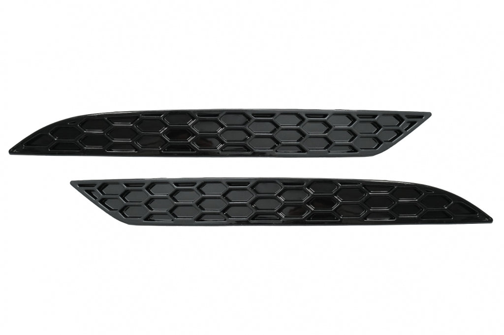 Honeycomb Rear Bumper Reflector Cover suitable for VW Golf 7.5 (2017-2019)